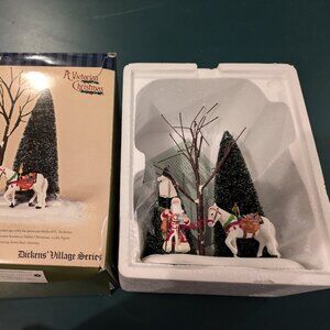 Department 56 Dickens Village Victorian Father Christmas